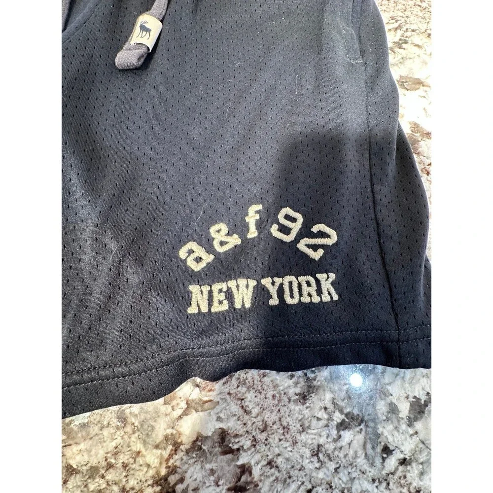 Abercrombie Kids Size Large